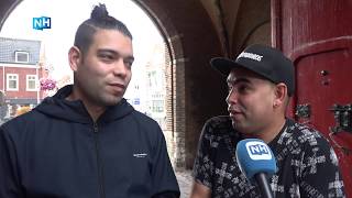 Rappers geven geschiedenisles over Haarlemse monumenten [upl. by Bridgette]