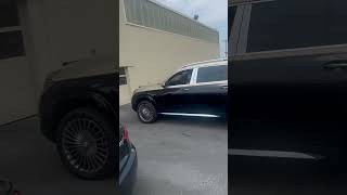 2023 MercedesMaybach GLS 600 Benz Maybach Truck Bouncing [upl. by Hamel]