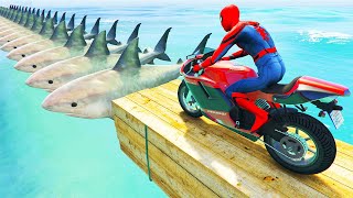 الأبطال الخارقين على القضبان دوامة قمع جسر  SPIDERMAN on Motorcycle in Spiral Bridge Stunt Ride [upl. by Adniled]