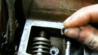 Home Shop Tips No 12  Getting Valve Keepers Back Where Theyre Supposed to go [upl. by Catherin]