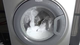 Review and Demonstration of Hotpoint smart WMFUG742G 7kg 1400 spin Washing machine [upl. by Tacita]