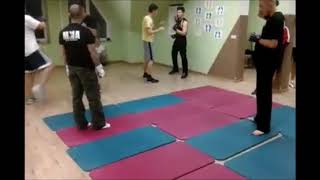 Kolega Dawida wydziarany na mordzie prowadzi profesjonalnie trening mma [upl. by Nairad91]