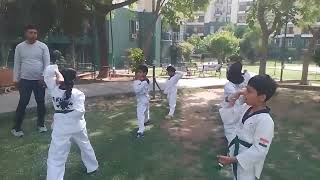 Four Elbow jobs taekwondo practice time Alia Taekwondo training school 🎒 please subscribe my channel [upl. by Dranyam]