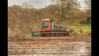 pistenbully mäht regenrückhaltebecken [upl. by Julio]