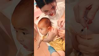 Cutebaby 🥰 Baby injection push vedio 😱 baby babyinjection babycrying shots [upl. by Nappy186]