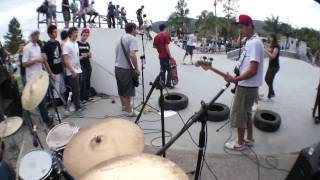 Mart Attack  Aliens Exist Blink182 cover  Ao vivo [upl. by Sufur]