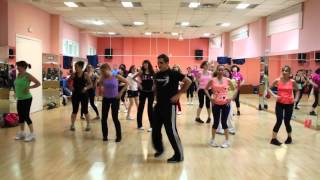 Salsa quotAcuyuyequot DLG CoreoFitness MundoGuyi [upl. by Alikat595]