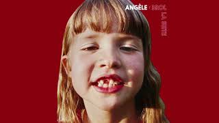 Angèle  Que du love feat Kiddy Smile [upl. by Tristram]