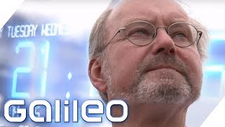 Der Herr der Atomuhr Dieser Mann ist für die Zeitumstellung zuständig  Galileo  ProSieben [upl. by Adnert824]