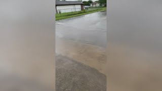 Killeen residents turn to 6 News after streets flood [upl. by Niasuh3]