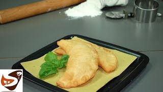 Panzerotti pugliesi la ricetta dei panzarotti fritti  antipasti sfiziosi panzerotti  food [upl. by Akeihsal74]