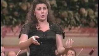 Cecilia Bartoli 1994  From quotLa Sonnambulaquot Bellini [upl. by Wallinga744]