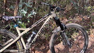 Bicicleta endurotrail “rigida” DARTMOOR Primal 29 BikeCheck [upl. by Gonzales]