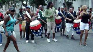 Candombe en calle Isla de Flores  Vuelta  Toque de Ansina [upl. by Ecylla]