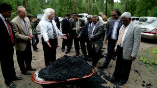 Graphene Demonstration of Graphene to Indian Scientific delegation led by DrVijay Bhatkar [upl. by Garreth]